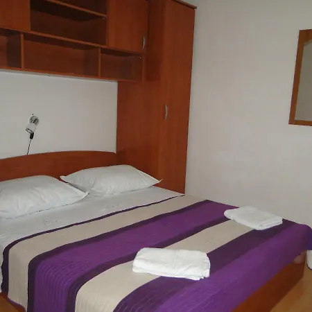 شقة Mir Primošten