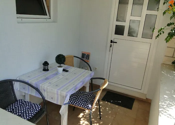 Mir 아파트 프리모스턴